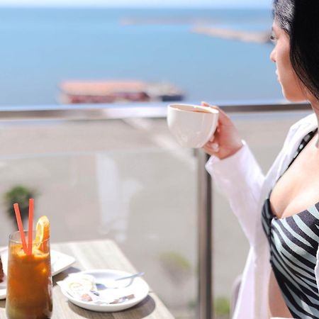 Hotel Frojd - Beach Front Resort Shëngjin Extérieur photo