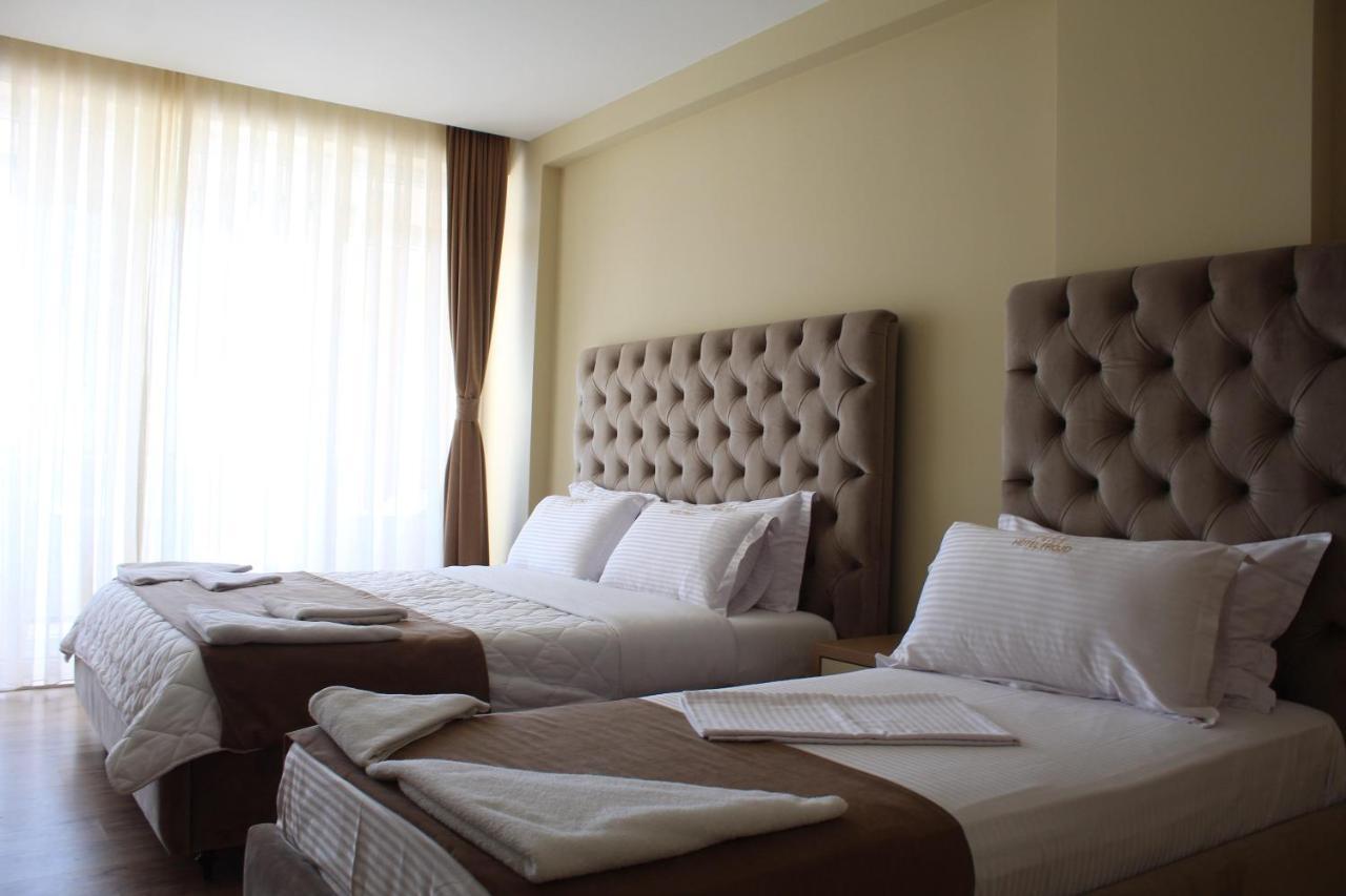 Hotel Frojd - Beach Front Resort Shëngjin Extérieur photo