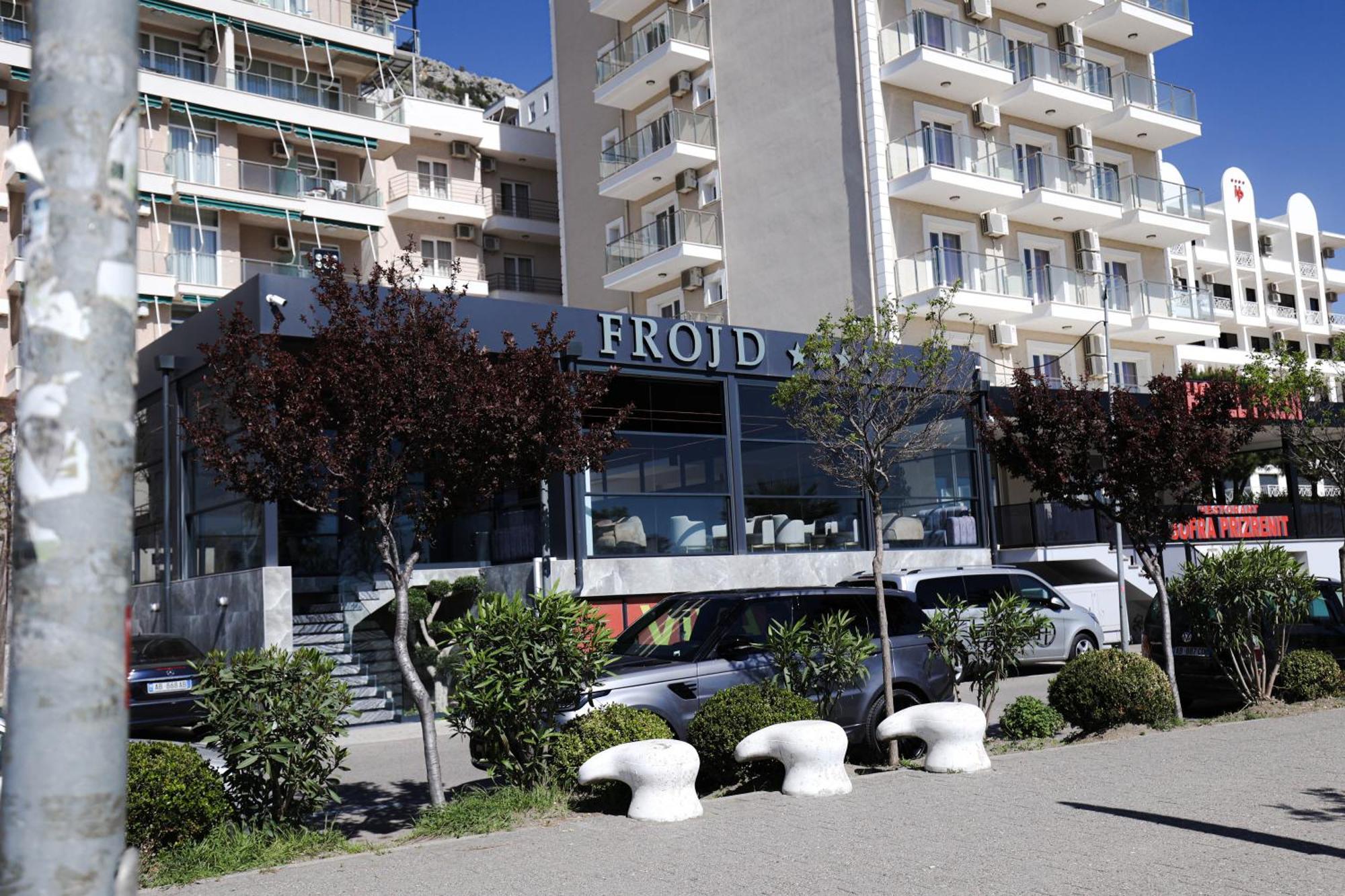 Hotel Frojd - Beach Front Resort Shëngjin Extérieur photo